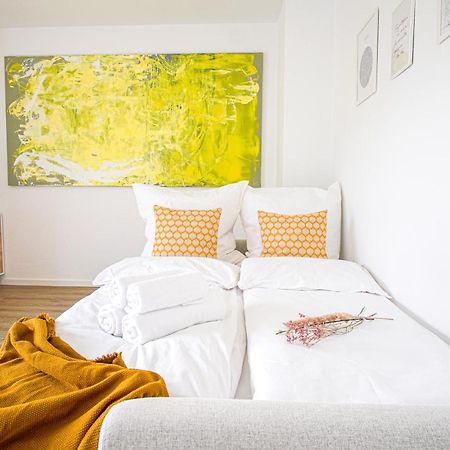 Homefy Come-Together Apartment - Balkon - Aufzug - Free Parking - Smart Tvs เอสเซน ภายนอก รูปภาพ